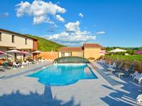 Vue sur piscine